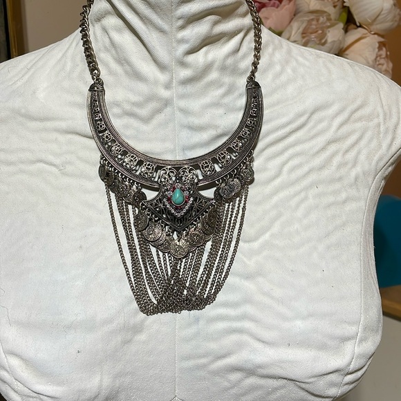 Dangling chains coins with Howlite & crystal center pice antique gold finish - Picture 1 of 4